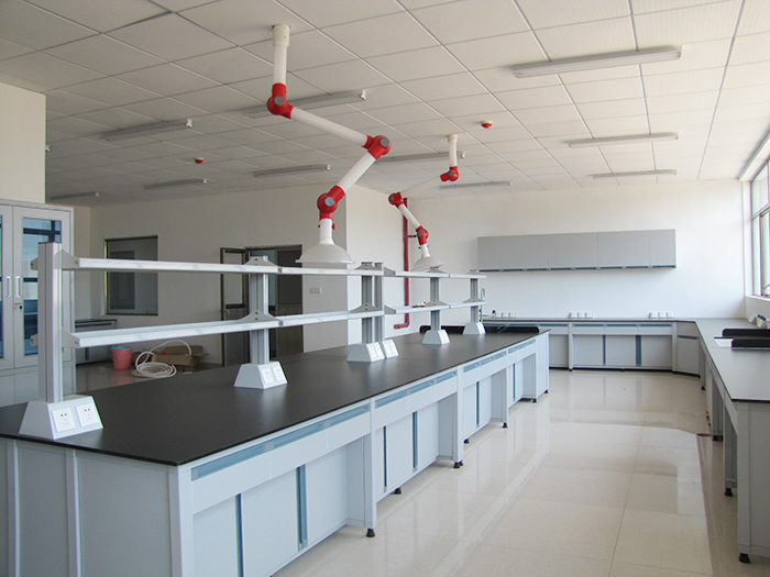 臺(tái)、萬(wàn)向吸收罩